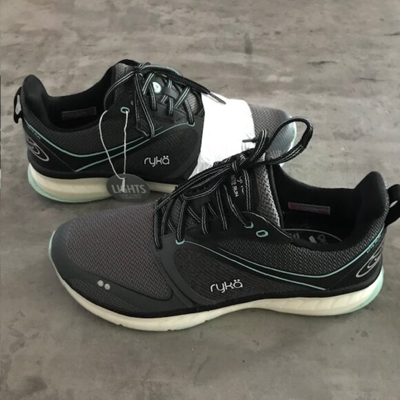 Ryka Shoes - Ryka Running Shoes with lights